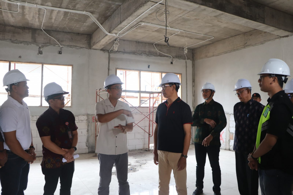 Wabup Suiasa Tinjau Progres Kegiatan Pembangunan di Kabupaten Badung